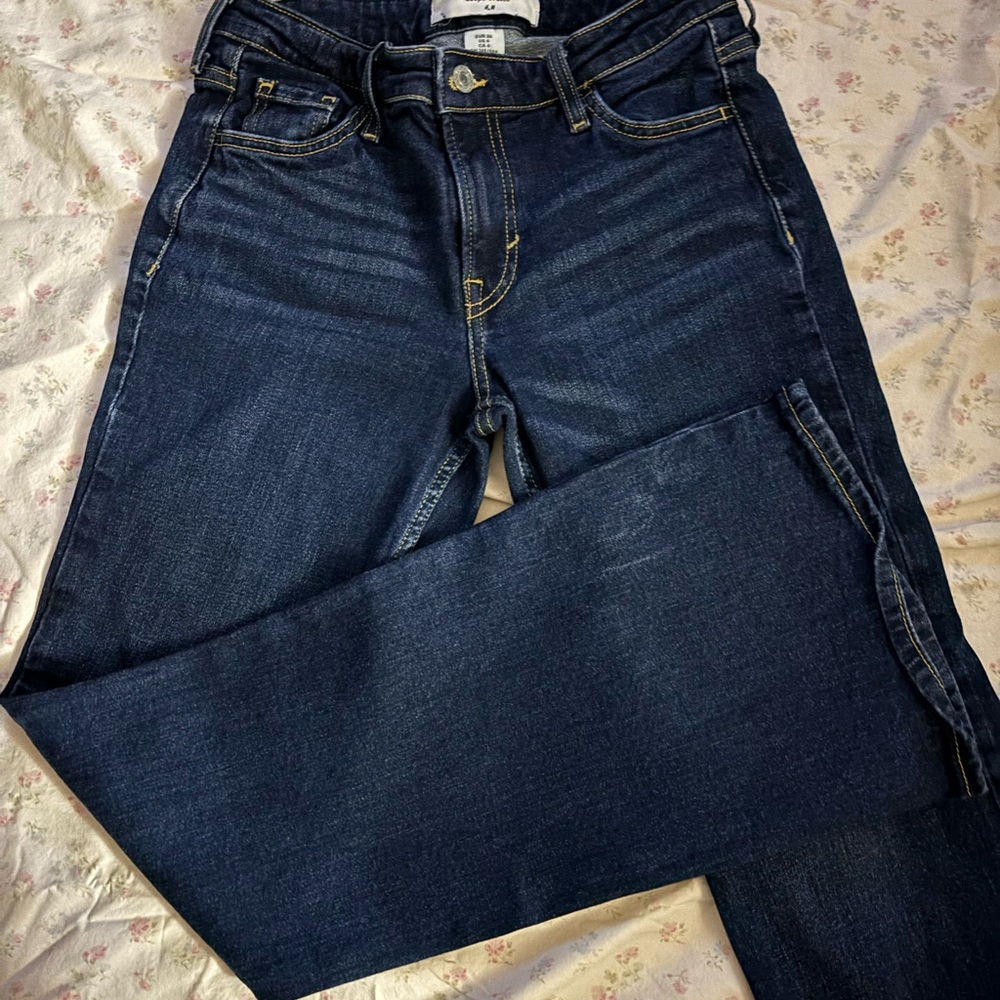 Low rise jeans